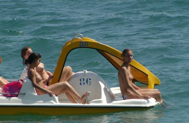 Family nudism France [Cote d'Azur] (natirist beauty)